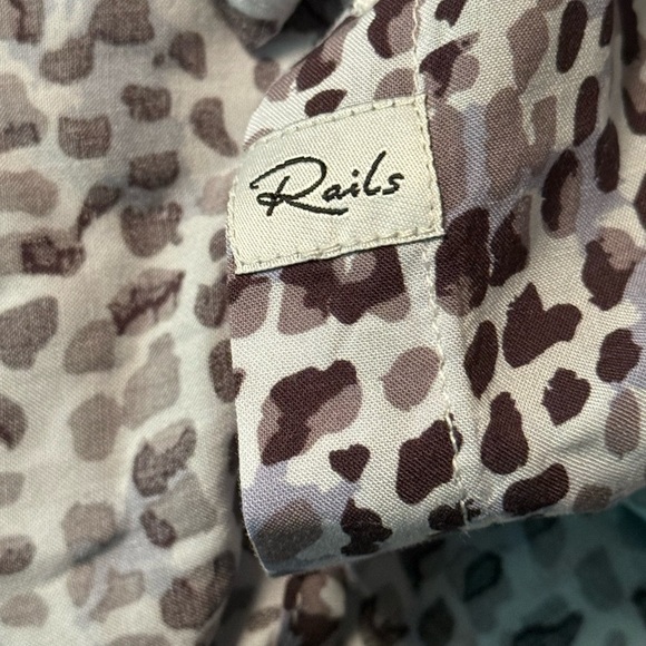NWOT Rails Josephine Charcoal Watercolor Cheetah Animal Print Button-Up Blouse M - Picture 11 of 12